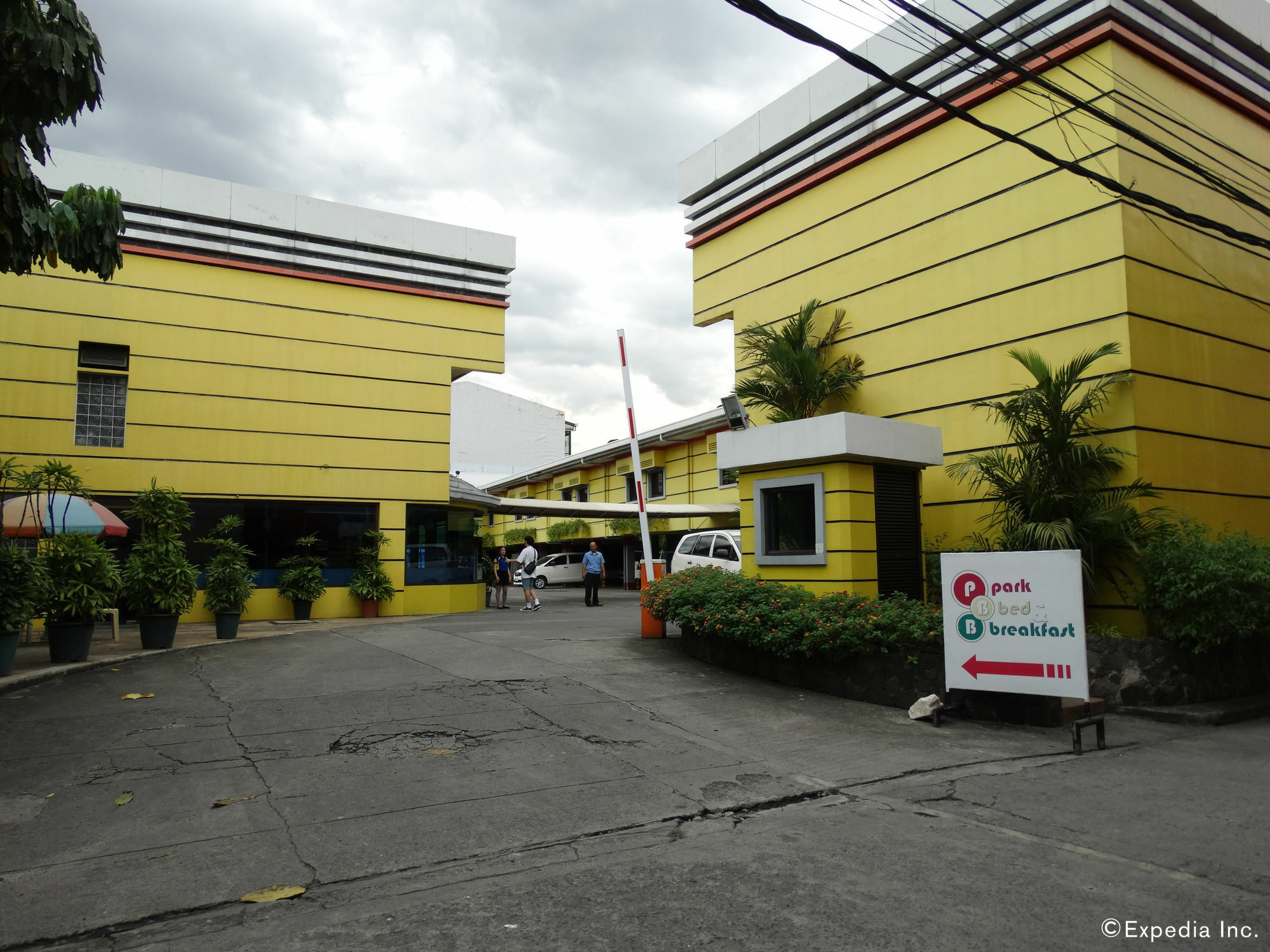 Hotel Sogo Pasay Wood Street Exterior photo